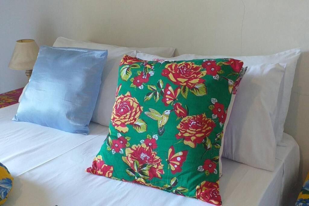 Elephant Guesthouse Beira Mar - Suites Com Cafe Da Manha إلهابيلا المظهر الخارجي الصورة